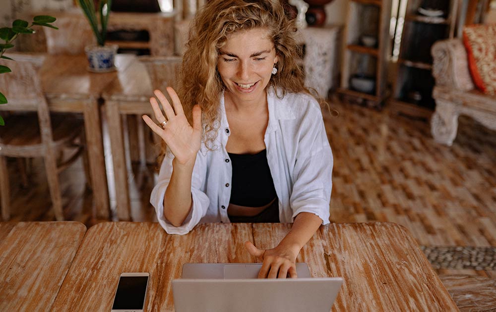 laptop waving goodbye